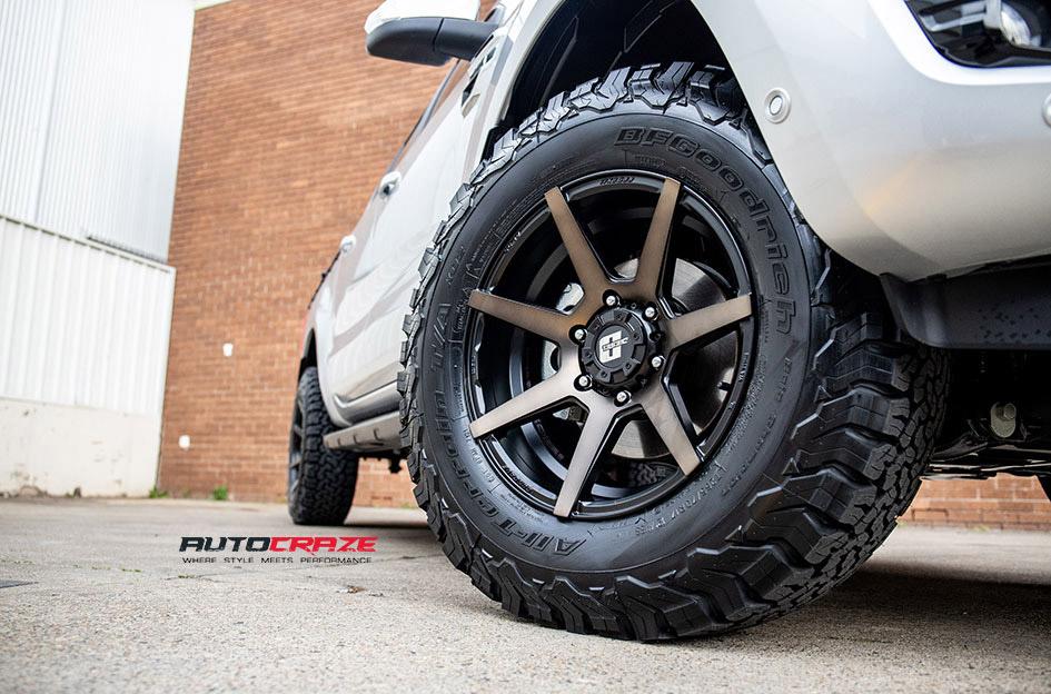 FORD RANGER AVALANCHE MACHINED FACE MATTE BLACK DARK TINT